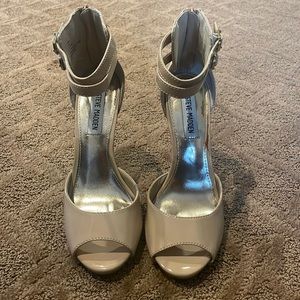 Steve Madden Maira Ankle Strap Heels Sandals never worn